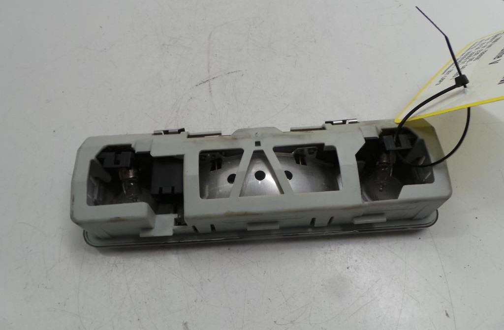 BMW E39 Bj.98 Limo Innenleuchte vorn 8369511